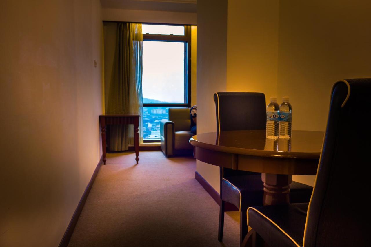 Rainbow Service Suite At Times Square Kuala Lumpur Exterior photo